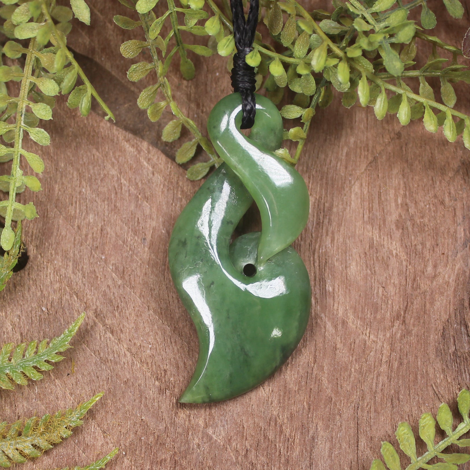 Twist carved from Hapopo Pounamu - NZ Greenstone