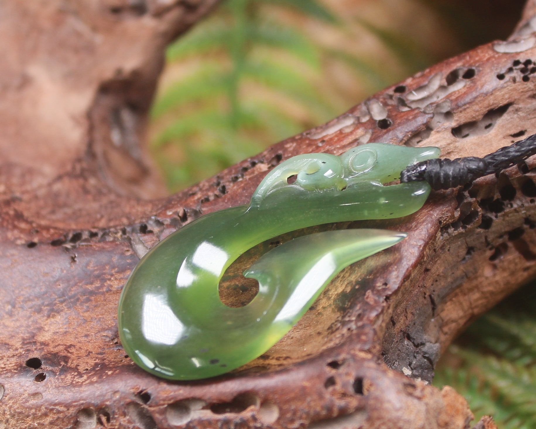 Tangiwai Pounamu Manaia pendant - NZ Greenstone