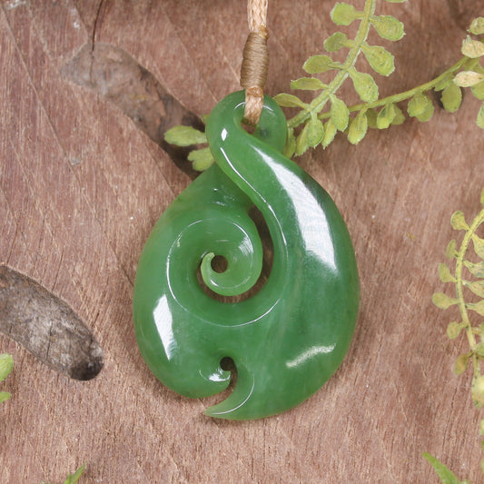 Twist or Pikorua carved from Hapopo Pounamu - NZ Greenstone