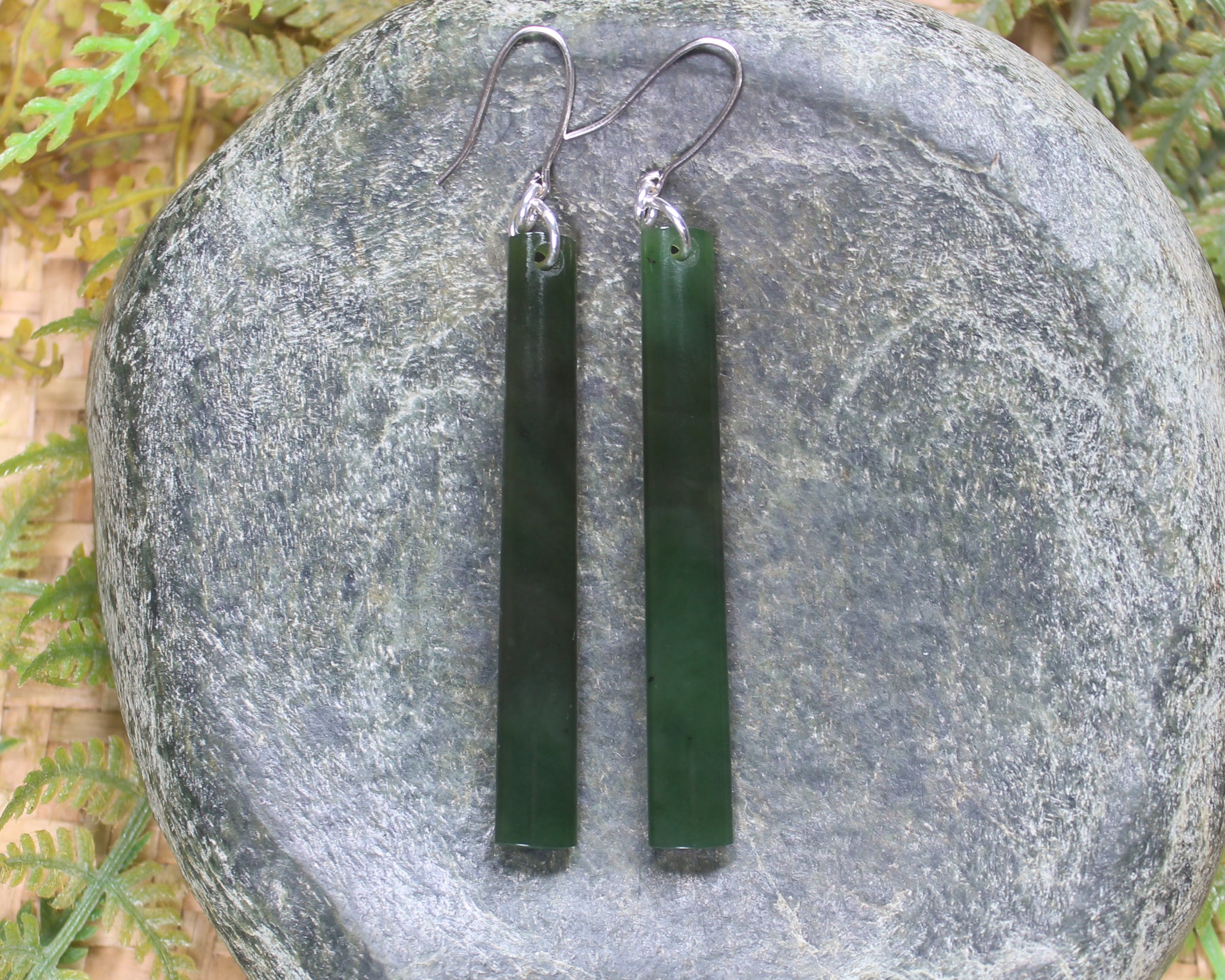 Roimata or Teardrop earrings carved from Kawakawa Pounamu - NZ Greenstone