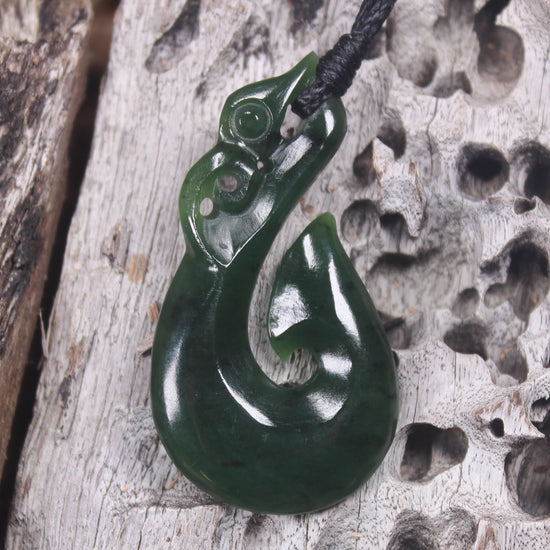 Kawakawa Pounamu Manaia pendant - NZ Greenstone