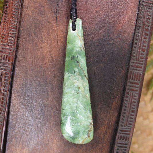 Roimata Teardrop carved from Hapopo Pounamu - NZ Greenstone