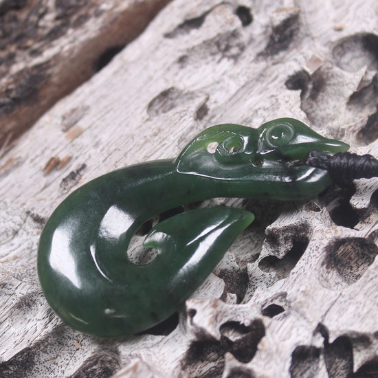 Kawakawa Pounamu Manaia pendant - NZ Greenstone