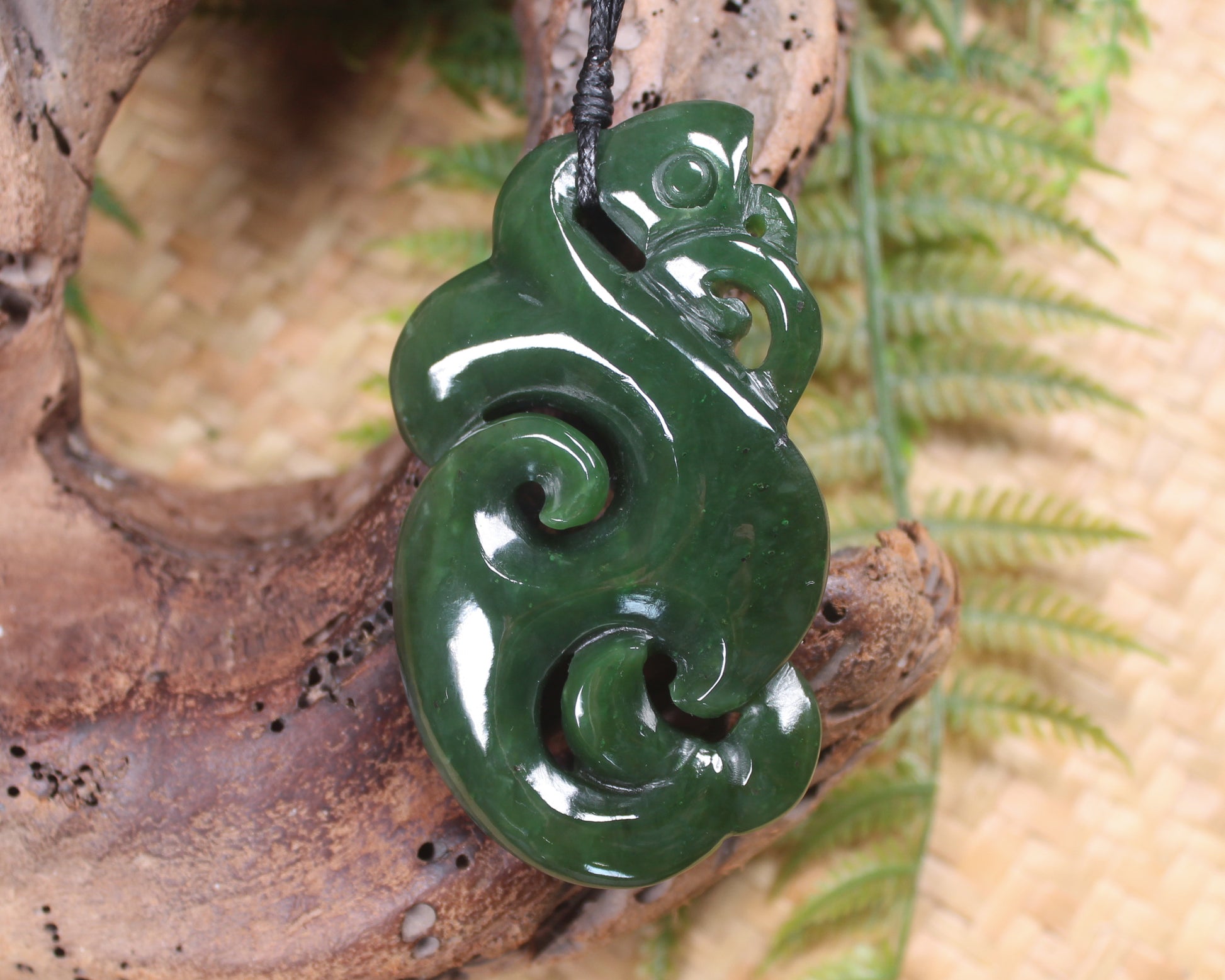 Manaia carved from Kawakawa Pounamu - NZ Greenstone