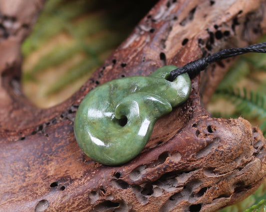 Hei Matau Pounamu Pendant