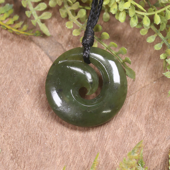 Rimu Pounamu Koru