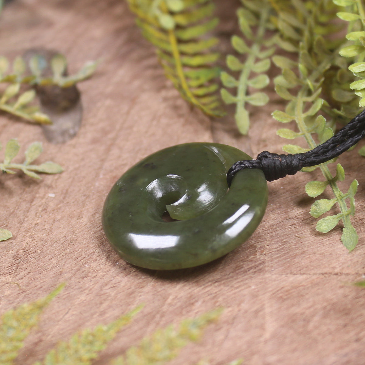Rimu Pounamu Koru