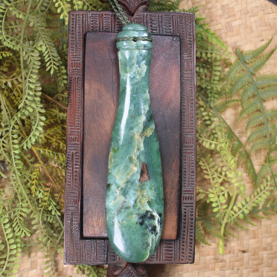 Mere or Patu carved from Inanga Pounamu - NZ Greenstone