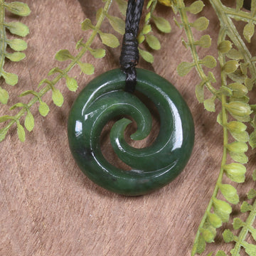 Kawakawa Pounamu Koru