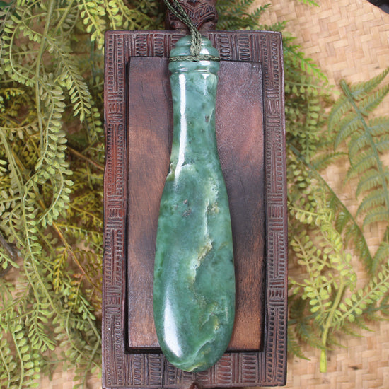 Mere or Patu carved from Inanga Pounamu - NZ Greenstone