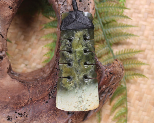 Rimu Pounamu Toki
