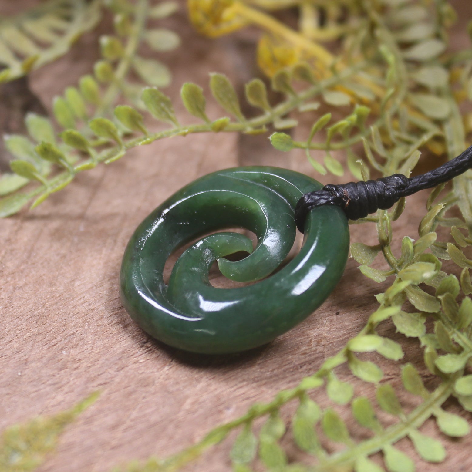 Kawakawa Pounamu Koru