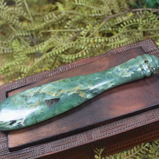 Mere or Patu carved from Inanga Pounamu - NZ Greenstone
