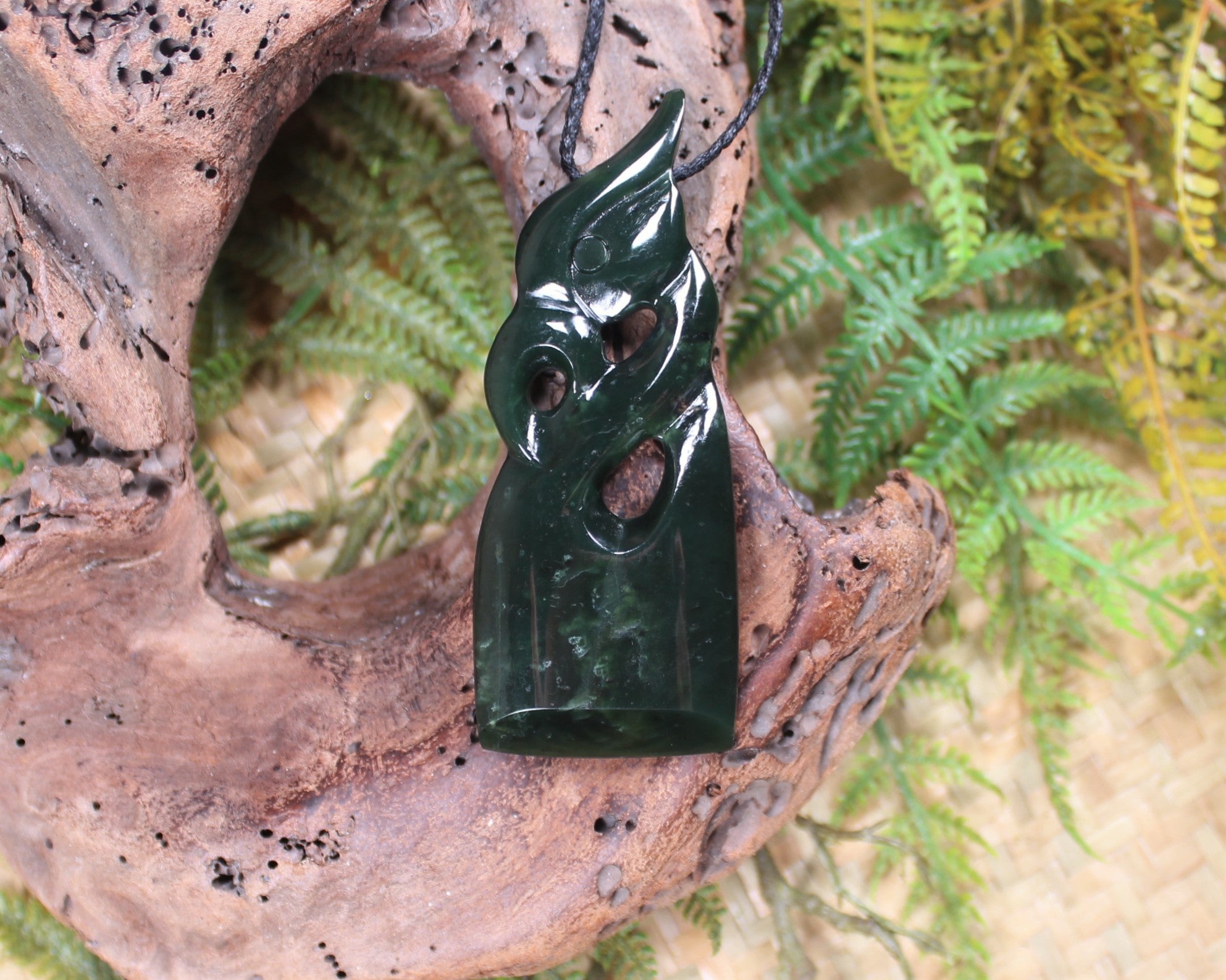 Manaia Toki or Adze Pendant carved from Kawakawa Pounamu - NZ Greenstone