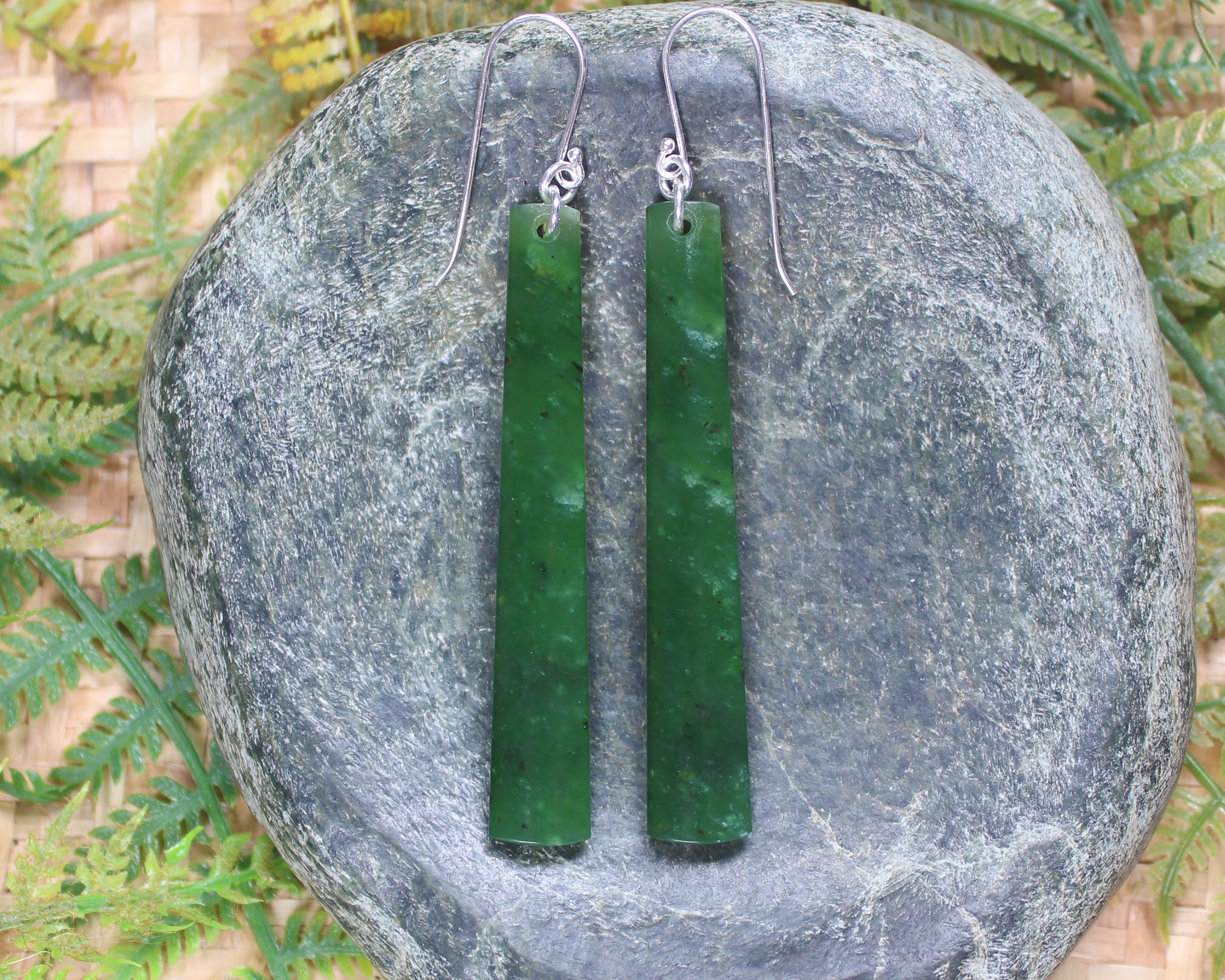 Roimata or Teardrop earrings carved from Kawakawa Pounamu - NZ Greenstone