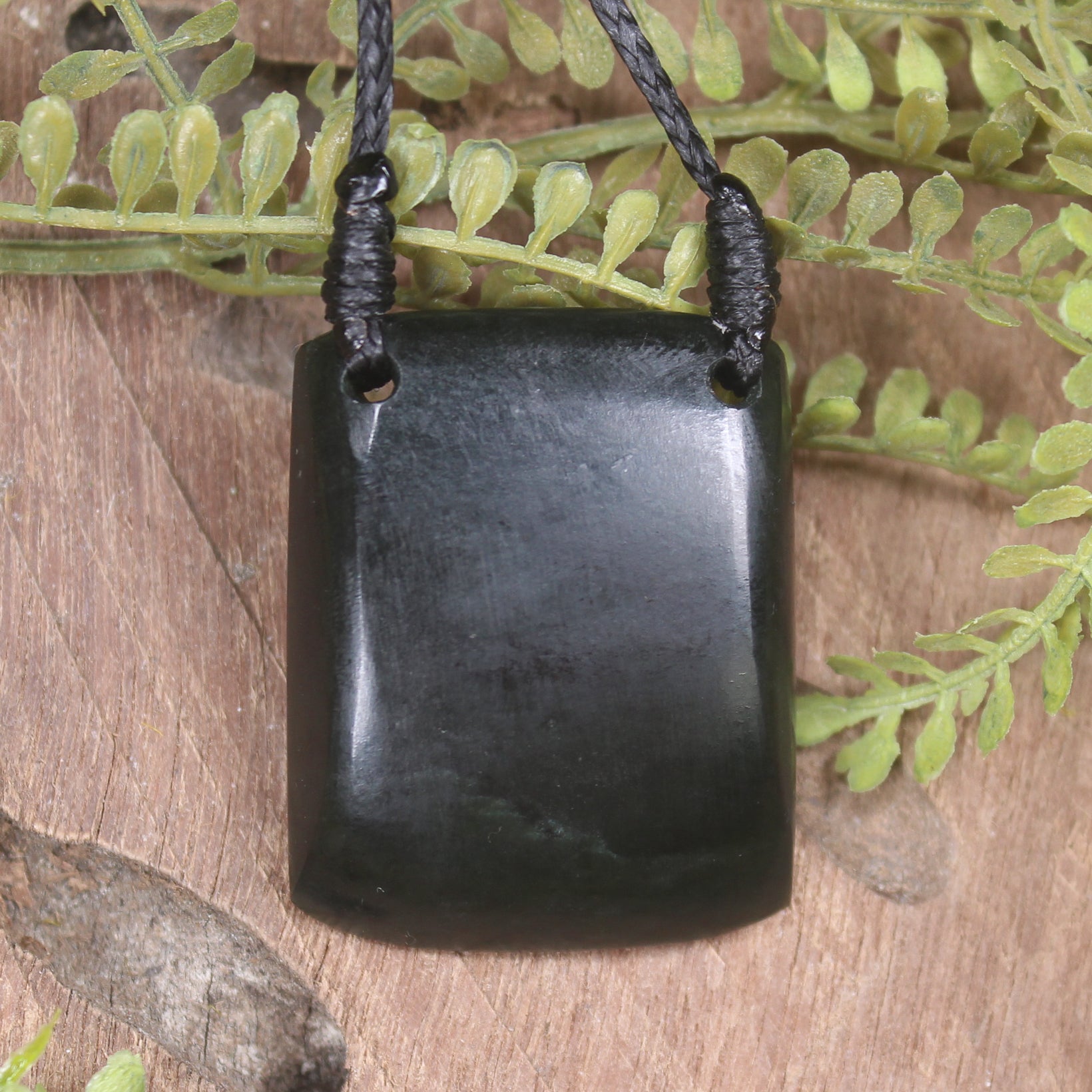 Kawakawa Pounamu Toki