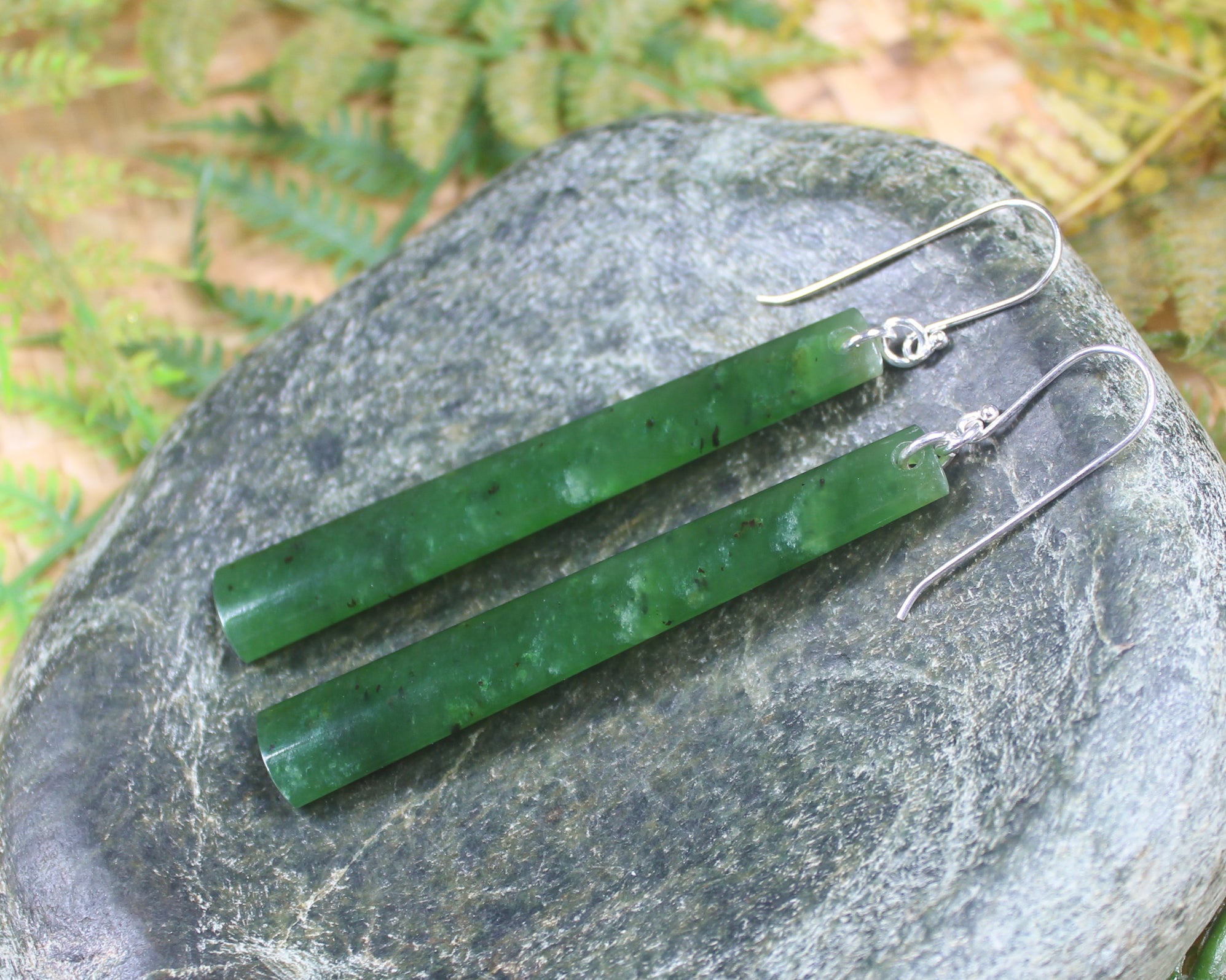 Roimata or Teardrop earrings carved from Kawakawa Pounamu - NZ Greenstone