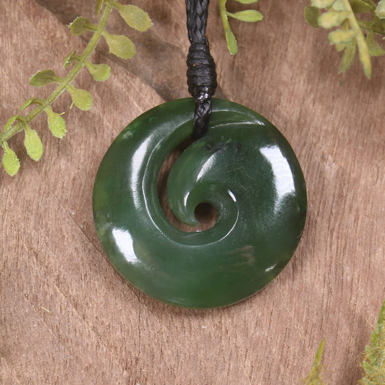 Kawakawa Pounamu Koru