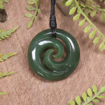 Kawakawa Pounamu Koru