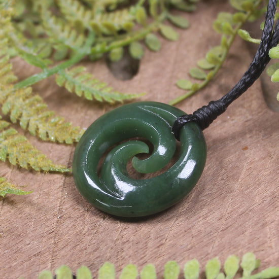Kawakawa Pounamu Koru