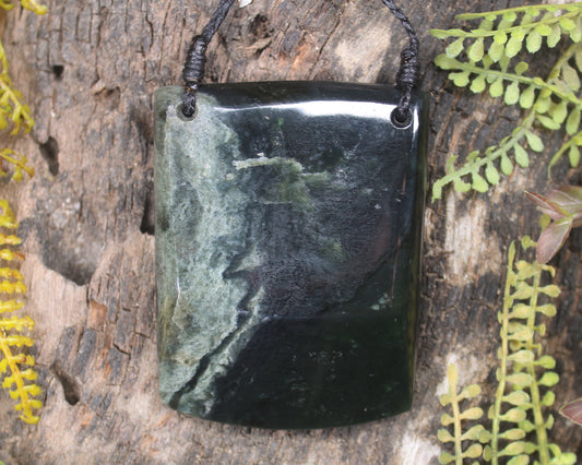 Kawakawa Pounamu Toki