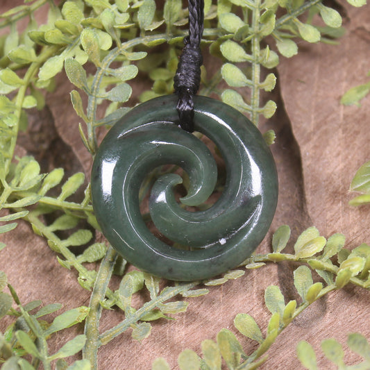 Kawakawa Pounamu Koru