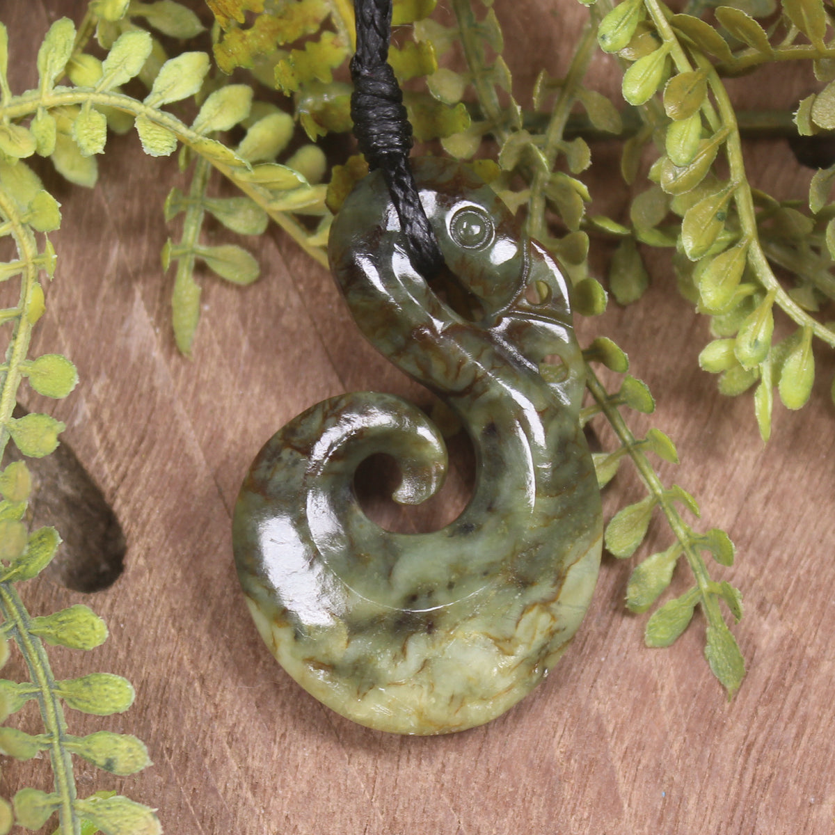 Manaia pendant carved from Rimu Pounamu - NZ Greenstone