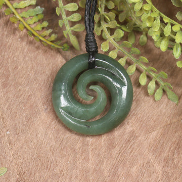 Kawakawa Pounamu Koru