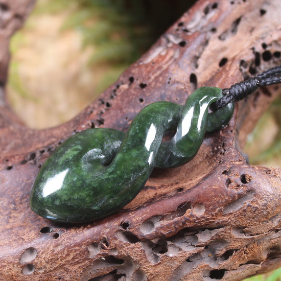 Twist carved from Kawakawa Pounamu - NZ Greenstone