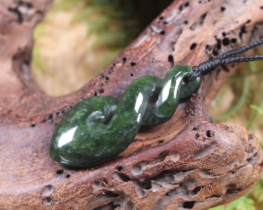 Twist carved from Kawakawa Pounamu - NZ Greenstone