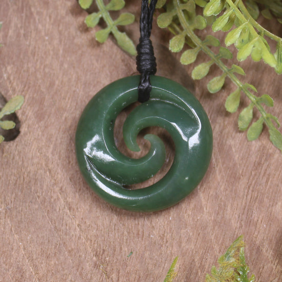 Kawakawa Pounamu Koru
