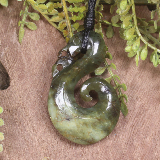 Manaia pendant carved from Rimu Pounamu - NZ Greenstone