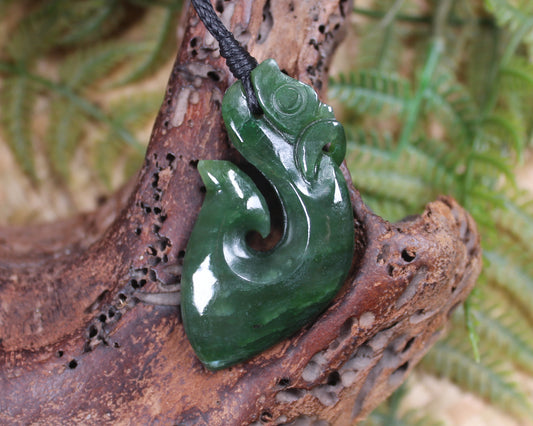 Manaia carved from Kawakawa Pounamu - NZ Greenstone