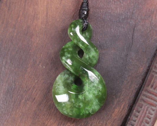 Twist carved from Kawakawa Pounamu - NZ Greenstone