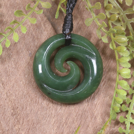 Kawakawa Pounamu Koru