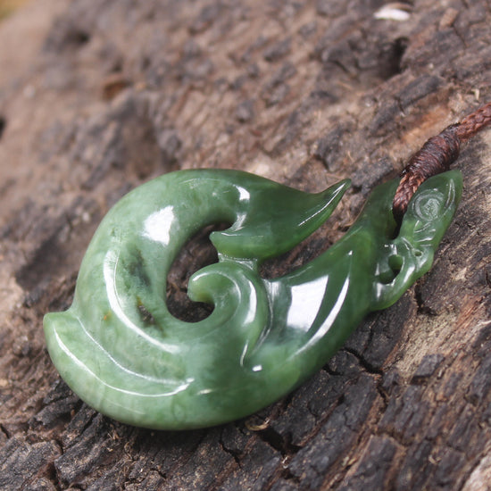 Kawakawa Pounamu Manaia pendant - NZ Greenstone