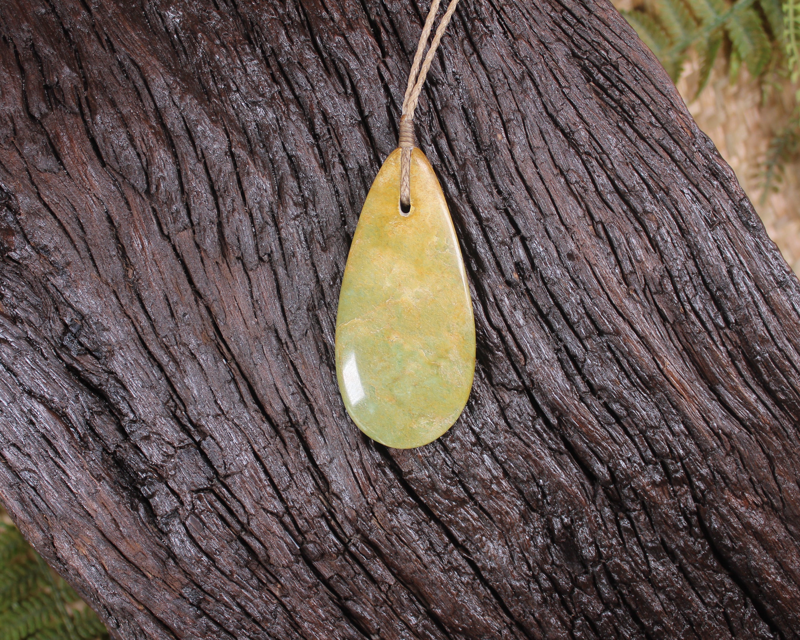 Flower Jade Pounamu - NZ Greenstone