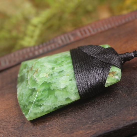 Toki or Adze Pendant carved from Flower Jade Pounamu - NZ Greenstone