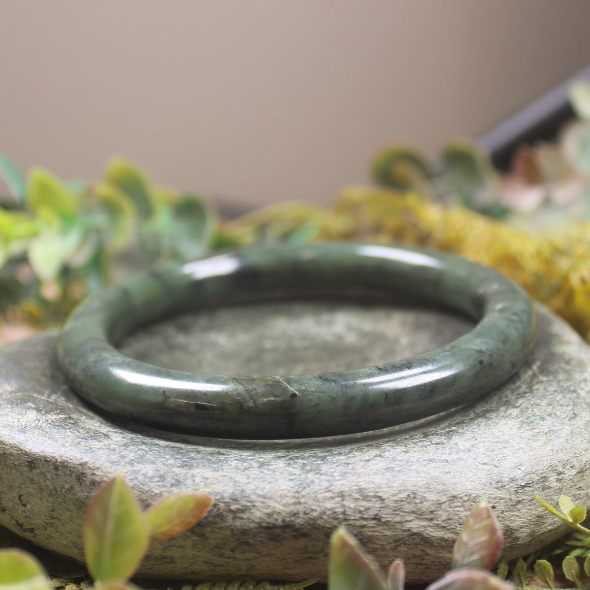 Rimu Pounamu Bangle