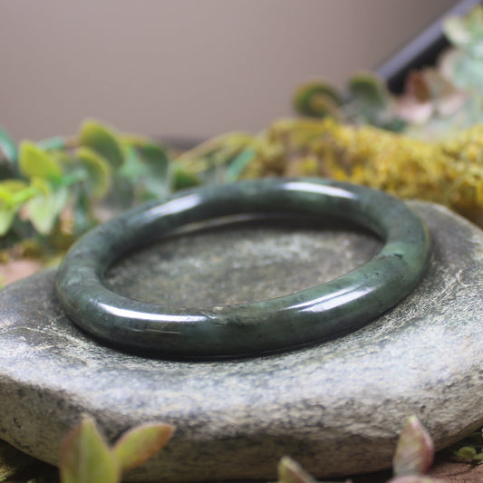 Rimu Pounamu Bangle