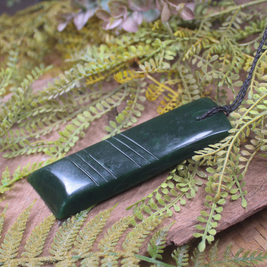 Kawakawa Pounamu Toki
