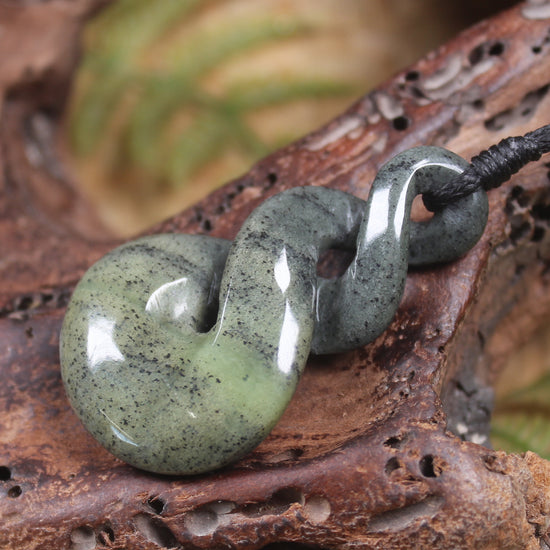 Twist or Pikorua carved from Serpentine
