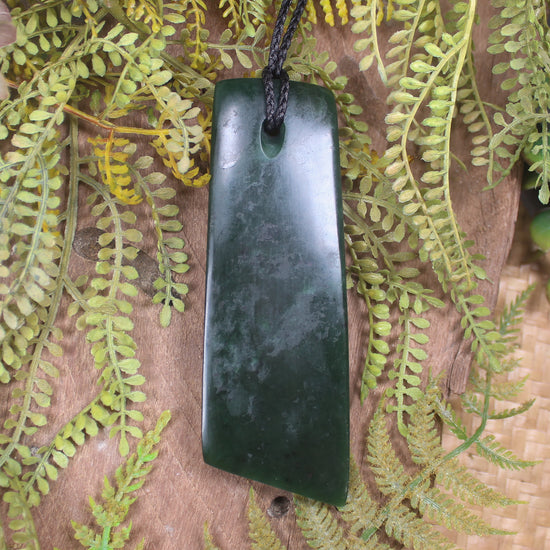 Kawakawa Pounamu Toki