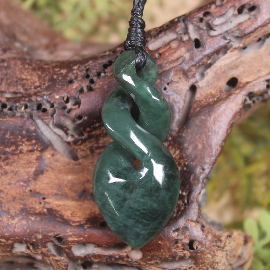 Twist carved from Kawakawa Pounamu - NZ Greenstone