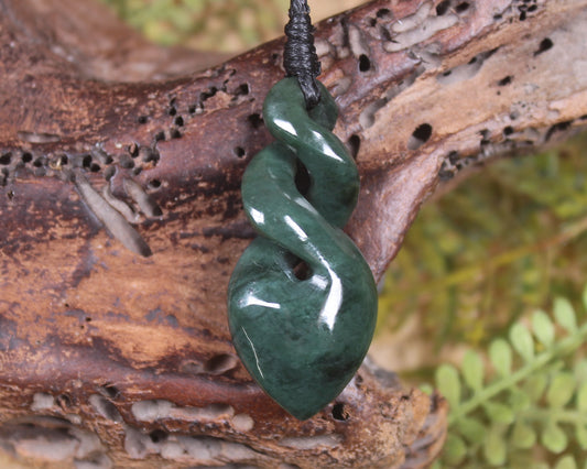 Twist carved from Kawakawa Pounamu - NZ Greenstone