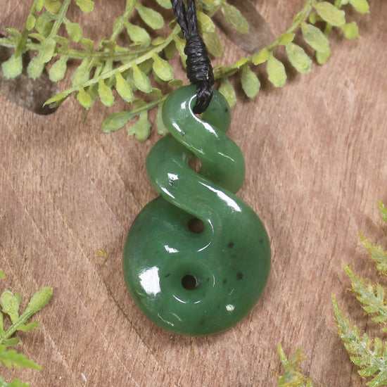 Twist carved from Hapopo Pounamu - NZ Greenstone