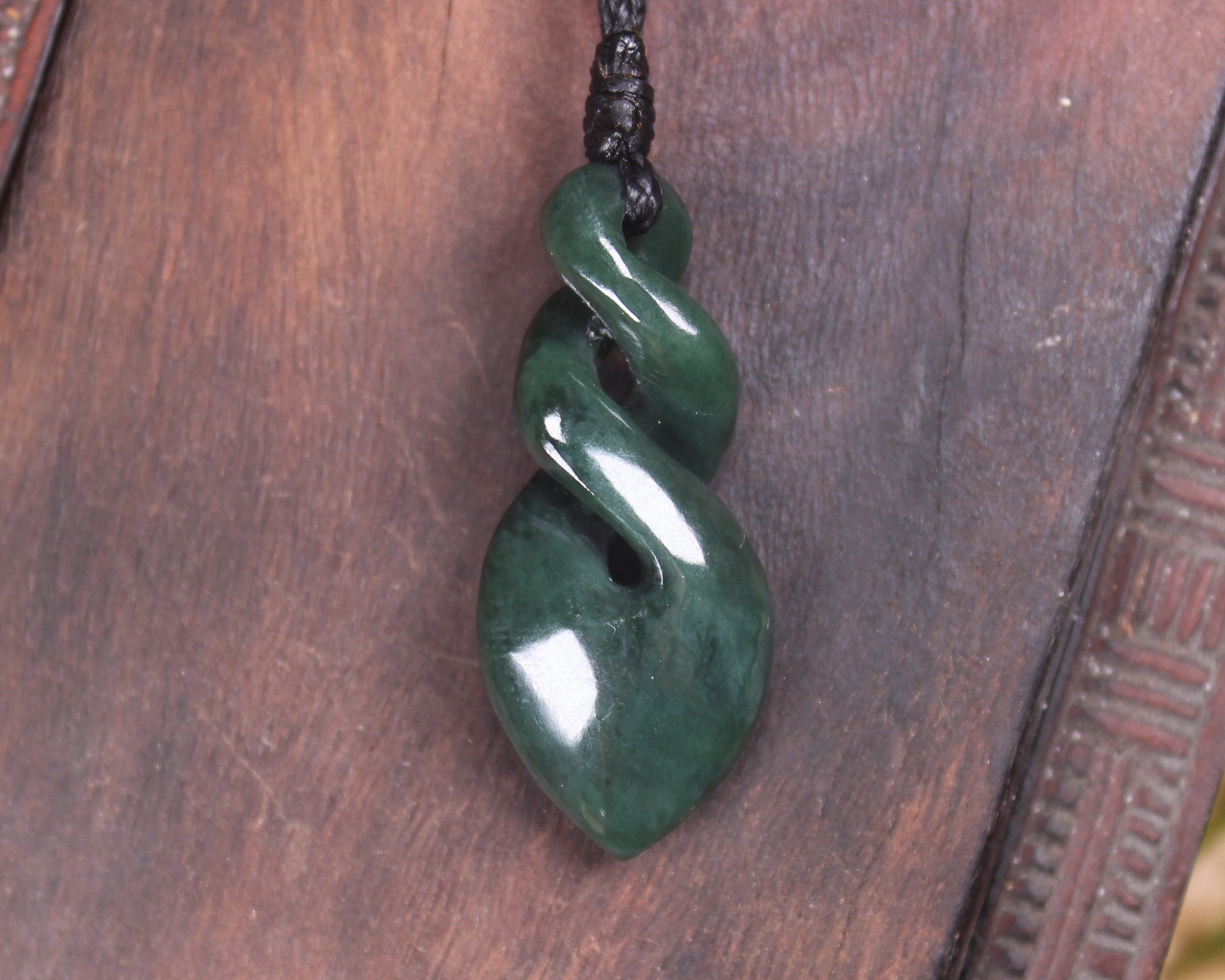 Twist carved from Kawakawa Pounamu - NZ Greenstone