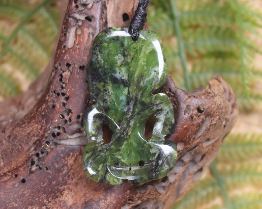 Douglas Creek Pounamu Hei Tiki - NZ Greenstone