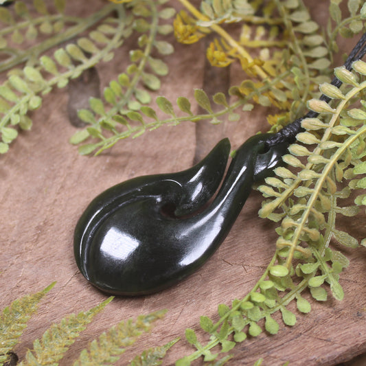 Hei Matau or Fish Hook carved from Kawakawa Pounamu - NZ Greenstone