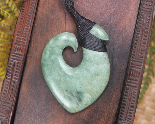 Hei Matau or Fish Hook carved from Kawakawa Pounamu - NZ Greenstone